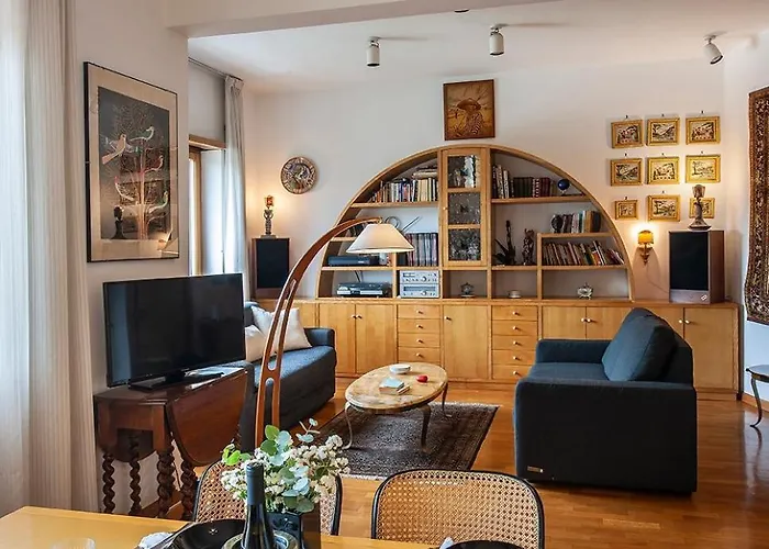 Casetta Vaticana - Vatican Bloom * Řím